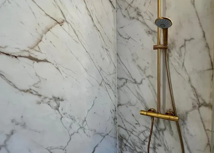 Sunny Slope - Platinum