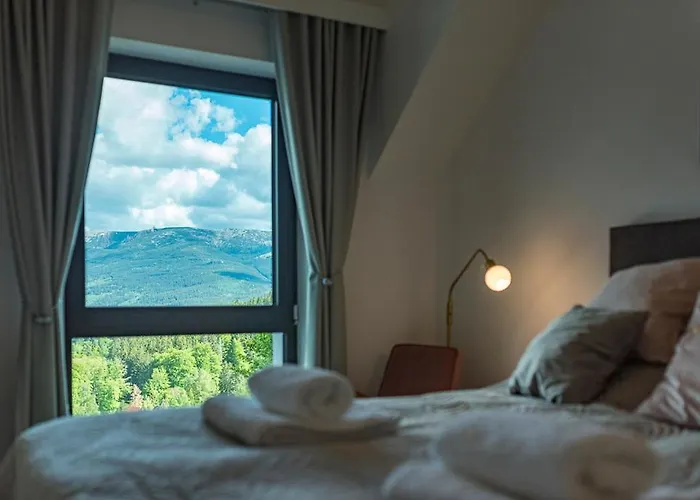 Sunny Slope - Platinum Szklarska Poręba